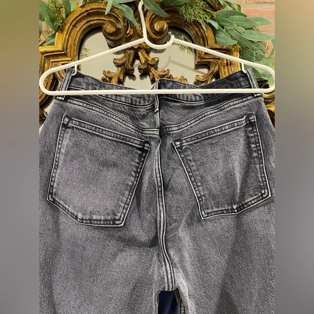 Abercrombie & Fitch Mom Jeans NWOT - Picture 4 of 4